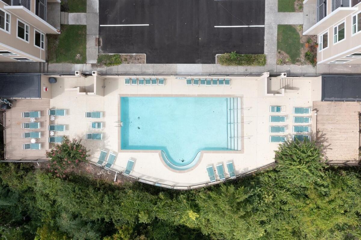 Walk To Broadway Riverfront Condo With Pool Nashville Buitenkant foto