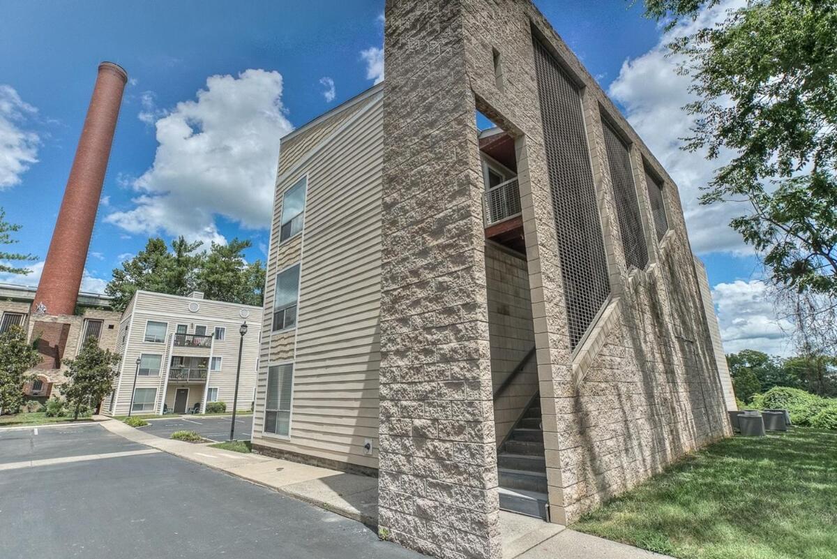 Walk To Broadway Riverfront Condo With Pool Nashville Buitenkant foto